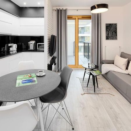 Native Apartments Lubelska 10 คราคูฟ ภายนอก รูปภาพ
